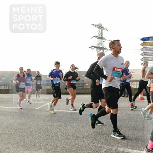 03.10.2026 - Köhlbrandbrückenlauf Michael Burmester http://msf.ph/oto/10765544 03.10.2026 09:20:10 Position 3 1044 meine-sportfotos.de
