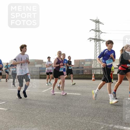 03.10.2026 - Köhlbrandbrückenlauf Michael Burmester http://msf.ph/oto/10765550 03.10.2026 09:20:10 Position 3 1679 meine-sportfotos.de