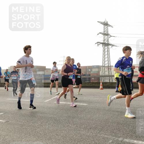 03.10.2026 - Köhlbrandbrückenlauf Michael Burmester http://msf.ph/oto/10765552 03.10.2026 09:20:11 Position 3 1679 meine-sportfotos.de