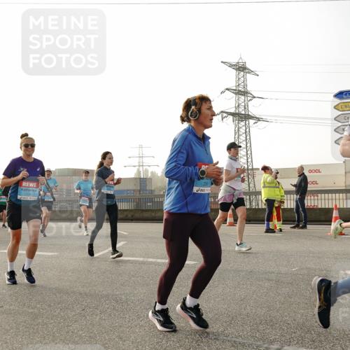 03.10.2026 - Köhlbrandbrückenlauf Michael Burmester http://msf.ph/oto/10765562 03.10.2026 09:20:12 Position 3  meine-sportfotos.de