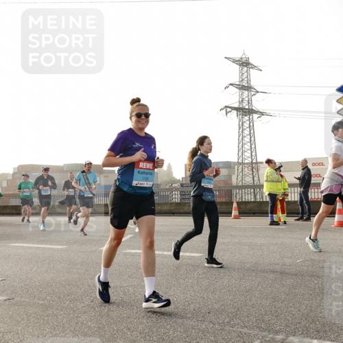 03.10.2026 - Köhlbrandbrückenlauf Michael Burmester http://msf.ph/oto/10765569 03.10.2026 09:20:13 Position 3 1130 meine-sportfotos.de