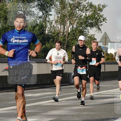 03.10.2026 - Köhlbrandbrückenlauf Michael Burmester http://msf.ph/oto/10765584 03.10.2026 09:44:06 Position 3 2177, 2126, 2123, 1392, 1828 meine-sportfotos.de