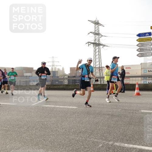 03.10.2026 - Köhlbrandbrückenlauf Michael Burmester http://msf.ph/oto/10765585 03.10.2026 09:20:14 Position 3  meine-sportfotos.de