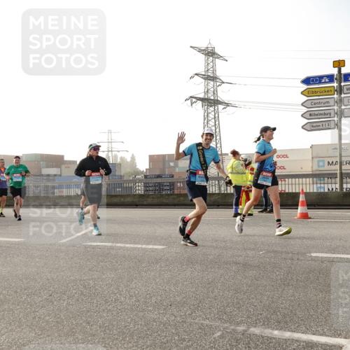03.10.2026 - Köhlbrandbrückenlauf Michael Burmester http://msf.ph/oto/10765587 03.10.2026 09:20:14 Position 3 3 meine-sportfotos.de
