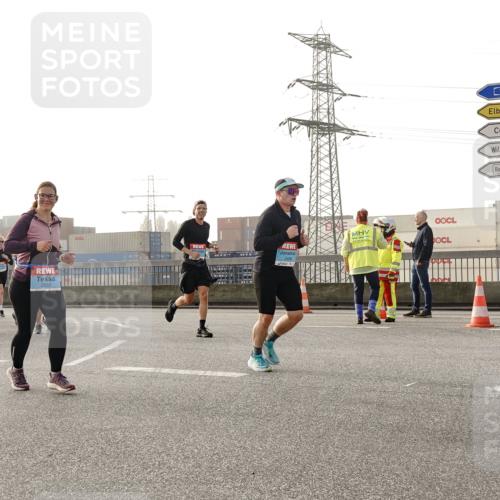 03.10.2026 - Köhlbrandbrückenlauf Michael Burmester http://msf.ph/oto/10765589 03.10.2026 09:20:15 Position 3 2603, 2488, 3 meine-sportfotos.de