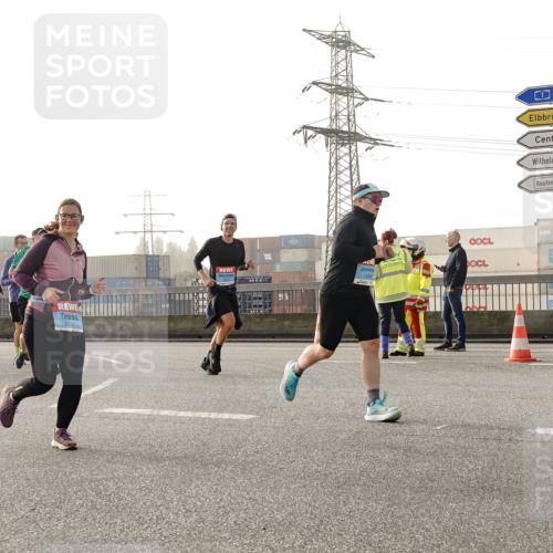 03.10.2026 - Köhlbrandbrückenlauf Michael Burmester http://msf.ph/oto/10765593 03.10.2026 09:20:16 Position 3 2603, 3 meine-sportfotos.de