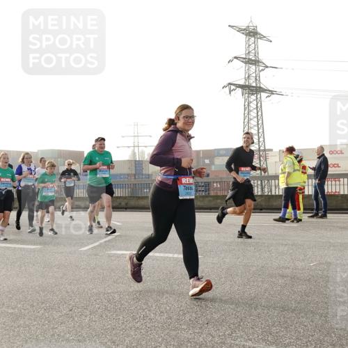 03.10.2026 - Köhlbrandbrückenlauf Michael Burmester http://msf.ph/oto/10765596 03.10.2026 09:20:16 Position 3 2603, 3 meine-sportfotos.de
