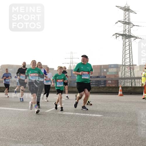 03.10.2026 - Köhlbrandbrückenlauf Michael Burmester http://msf.ph/oto/10765600 03.10.2026 09:20:17 Position 3 1764 meine-sportfotos.de