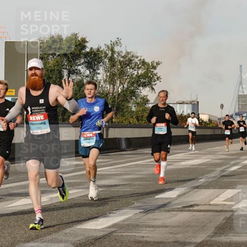 03.10.2026 - Köhlbrandbrückenlauf Michael Burmester http://msf.ph/oto/10765611 03.10.2026 09:44:10 Position 3 1392, 1828 meine-sportfotos.de