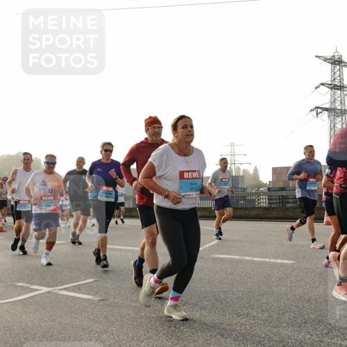 03.10.2026 - Köhlbrandbrückenlauf Michael Burmester http://msf.ph/oto/10765634 03.10.2026 09:20:21 Position 3 3815 meine-sportfotos.de
