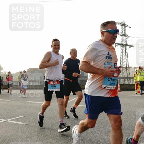 03.10.2026 - Köhlbrandbrückenlauf Michael Burmester http://msf.ph/oto/10765647 03.10.2026 09:20:23 Position 3 1613, 2064 meine-sportfotos.de