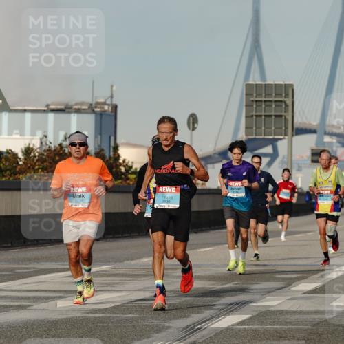 03.10.2026 - Köhlbrandbrückenlauf Michael Burmester http://msf.ph/oto/10765654 03.10.2026 09:44:23 Position 3 2237, 3836 meine-sportfotos.de