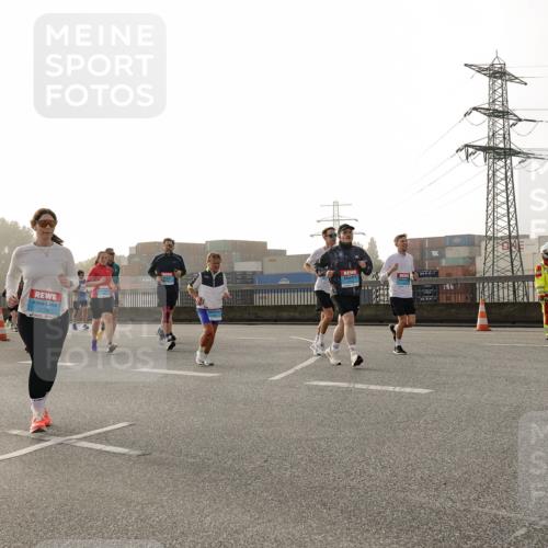 03.10.2026 - Köhlbrandbrückenlauf Michael Burmester http://msf.ph/oto/10765657 03.10.2026 09:20:24 Position 3 3118, 1 meine-sportfotos.de