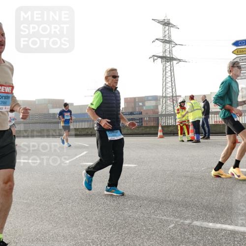 03.10.2026 - Köhlbrandbrückenlauf Michael Burmester http://msf.ph/oto/10765685 03.10.2026 09:20:28 Position 3 2990, 3 meine-sportfotos.de