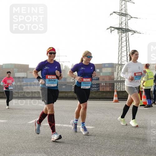03.10.2026 - Köhlbrandbrückenlauf Michael Burmester http://msf.ph/oto/10765710 03.10.2026 09:20:32 Position 3 1243, 2323 meine-sportfotos.de