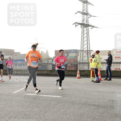 03.10.2026 - Köhlbrandbrückenlauf Michael Burmester http://msf.ph/oto/10765720 03.10.2026 09:20:34 Position 3 3 meine-sportfotos.de