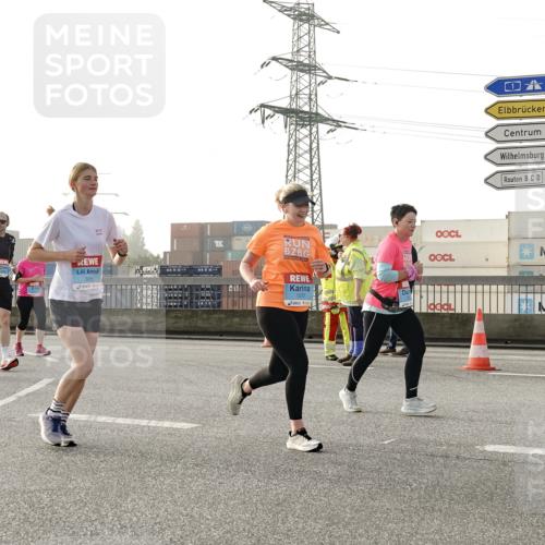 03.10.2026 - Köhlbrandbrückenlauf Michael Burmester http://msf.ph/oto/10765727 03.10.2026 09:20:35 Position 3 11, 3051, 3, 1577 meine-sportfotos.de