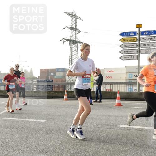 03.10.2026 - Köhlbrandbrückenlauf Michael Burmester http://msf.ph/oto/10765735 03.10.2026 09:20:35 Position 3 3, 305, 6350 meine-sportfotos.de