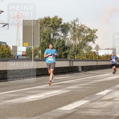 03.10.2026 - Köhlbrandbrückenlauf Michael Burmester http://msf.ph/oto/10765755 03.10.2026 09:44:48 Position 3  meine-sportfotos.de