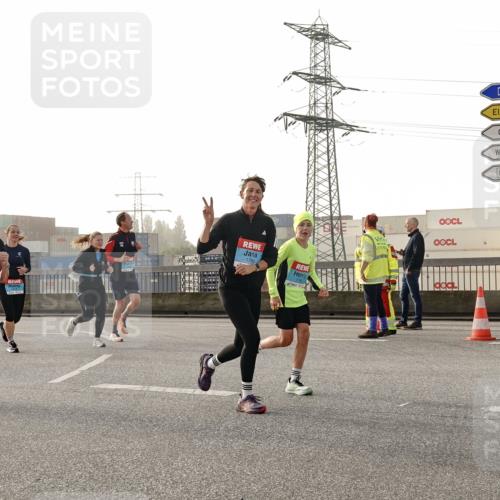 03.10.2026 - Köhlbrandbrückenlauf Michael Burmester http://msf.ph/oto/10765773 03.10.2026 09:20:40 Position 3 3 meine-sportfotos.de