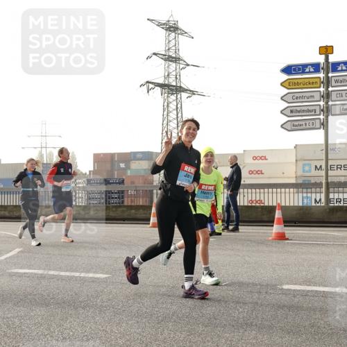 03.10.2026 - Köhlbrandbrückenlauf Michael Burmester http://msf.ph/oto/10765779 03.10.2026 09:20:40 Position 3 3124, 178, 3 meine-sportfotos.de