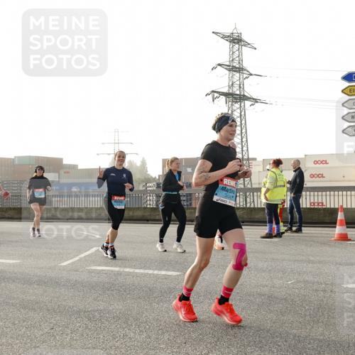03.10.2026 - Köhlbrandbrückenlauf Michael Burmester http://msf.ph/oto/10765787 03.10.2026 09:20:41 Position 3 1734, 361, 1736, 3124, 3 meine-sportfotos.de