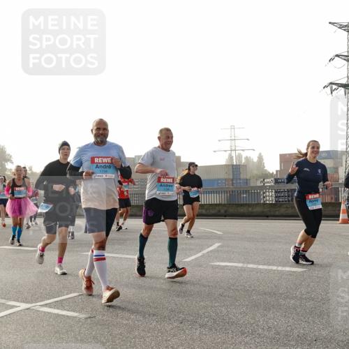 03.10.2026 - Köhlbrandbrückenlauf Michael Burmester http://msf.ph/oto/10765789 03.10.2026 09:20:41 Position 3 1734, 361 meine-sportfotos.de