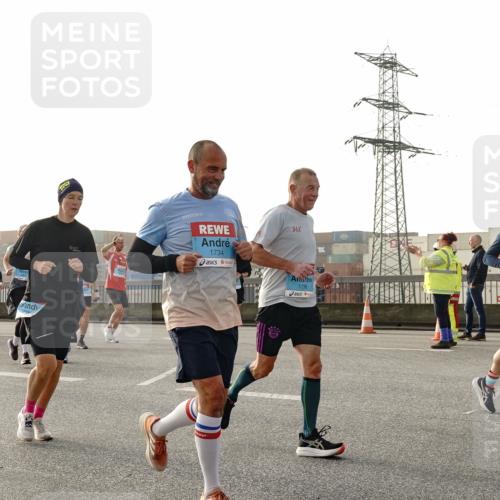03.10.2026 - Köhlbrandbrückenlauf Michael Burmester http://msf.ph/oto/10765798 03.10.2026 09:20:42 Position 3 1734, 361, 1736, 3 meine-sportfotos.de