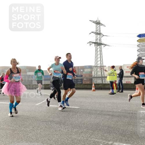 03.10.2026 - Köhlbrandbrückenlauf Michael Burmester http://msf.ph/oto/10765807 03.10.2026 09:20:44 Position 3  meine-sportfotos.de