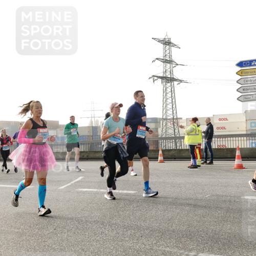 03.10.2026 - Köhlbrandbrückenlauf Michael Burmester http://msf.ph/oto/10765810 03.10.2026 09:20:44 Position 3 2817 meine-sportfotos.de