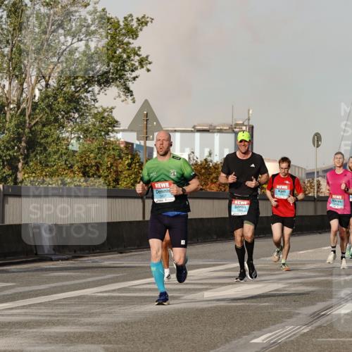 03.10.2026 - Köhlbrandbrückenlauf Michael Burmester http://msf.ph/oto/10765815 03.10.2026 09:45:02 Position 3 3457, 1241, 1688, 2235 meine-sportfotos.de