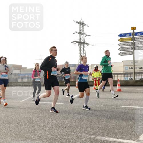 03.10.2026 - Köhlbrandbrückenlauf Michael Burmester http://msf.ph/oto/10765824 03.10.2026 09:20:46 Position 3 3 meine-sportfotos.de