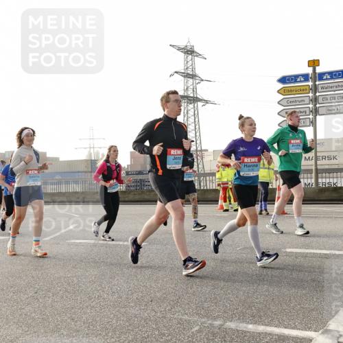 03.10.2026 - Köhlbrandbrückenlauf Michael Burmester http://msf.ph/oto/10765830 03.10.2026 09:20:47 Position 3 1474, 3, 2004, 3415, 3126 meine-sportfotos.de