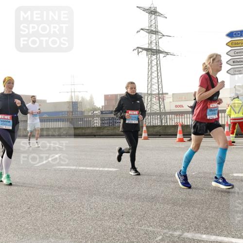 03.10.2026 - Köhlbrandbrückenlauf Michael Burmester http://msf.ph/oto/10765861 03.10.2026 09:20:51 Position 3 2743, 3, 3152, 3819 meine-sportfotos.de