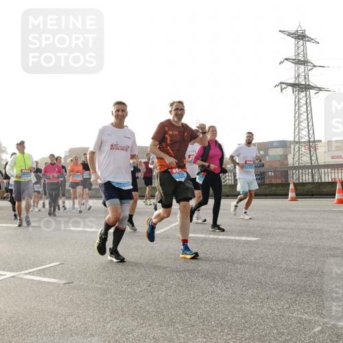 03.10.2026 - Köhlbrandbrückenlauf Michael Burmester http://msf.ph/oto/10765871 03.10.2026 09:20:53 Position 3 1 meine-sportfotos.de