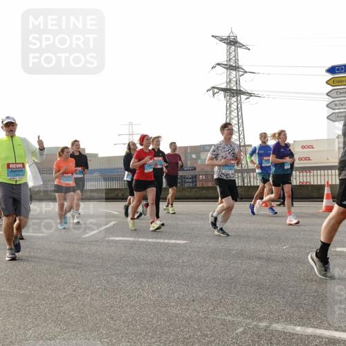 03.10.2026 - Köhlbrandbrückenlauf Michael Burmester http://msf.ph/oto/10765897 03.10.2026 09:20:55 Position 3  meine-sportfotos.de