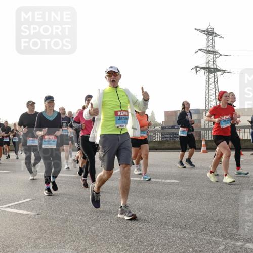 03.10.2026 - Köhlbrandbrückenlauf Michael Burmester http://msf.ph/oto/10765910 03.10.2026 09:20:56 Position 3 1365, 1169 meine-sportfotos.de