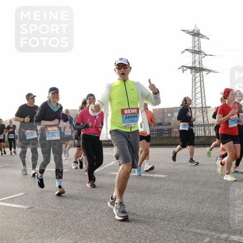 03.10.2026 - Köhlbrandbrückenlauf Michael Burmester http://msf.ph/oto/10765914 03.10.2026 09:20:56 Position 3 1365, 3 meine-sportfotos.de