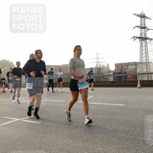 03.10.2026 - Köhlbrandbrückenlauf Michael Burmester http://msf.ph/oto/10765939 03.10.2026 09:20:59 Position 3 2830, 2610 meine-sportfotos.de