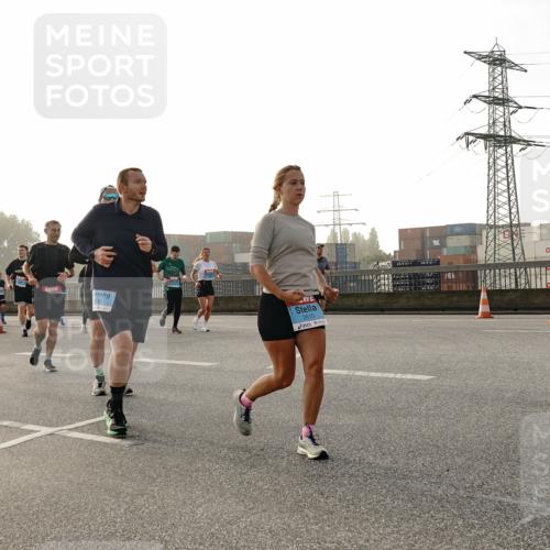 03.10.2026 - Köhlbrandbrückenlauf Michael Burmester http://msf.ph/oto/10765941 03.10.2026 09:20:59 Position 3 30, 2610, 1 meine-sportfotos.de
