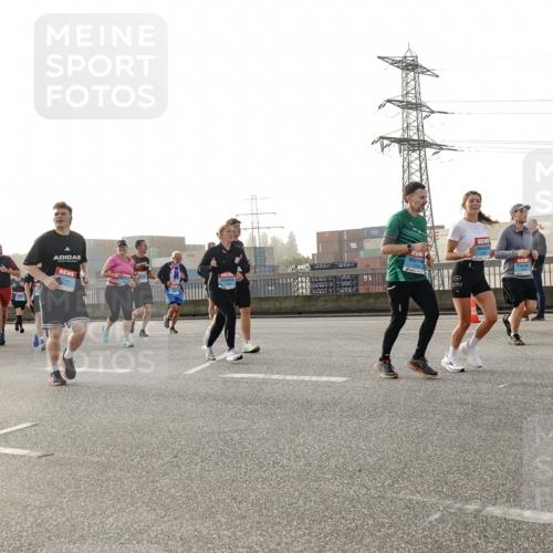 03.10.2026 - Köhlbrandbrückenlauf Michael Burmester http://msf.ph/oto/10765970 03.10.2026 09:21:03 Position 3 4 meine-sportfotos.de