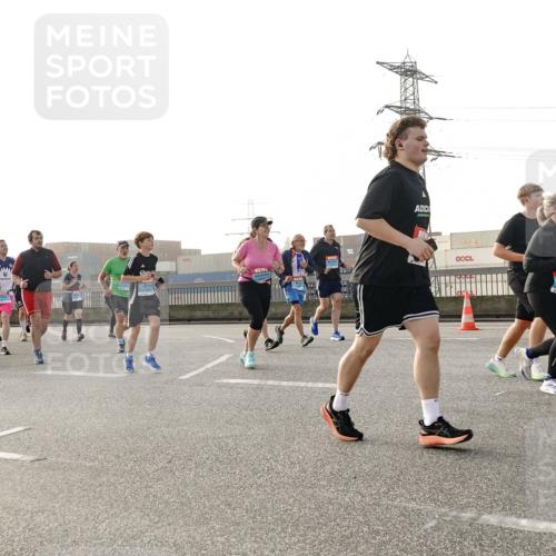 03.10.2026 - Köhlbrandbrückenlauf Michael Burmester http://msf.ph/oto/10765984 03.10.2026 09:21:04 Position 3  meine-sportfotos.de