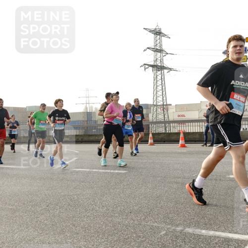 03.10.2026 - Köhlbrandbrückenlauf Michael Burmester http://msf.ph/oto/10765991 03.10.2026 09:21:05 Position 3 3761 meine-sportfotos.de