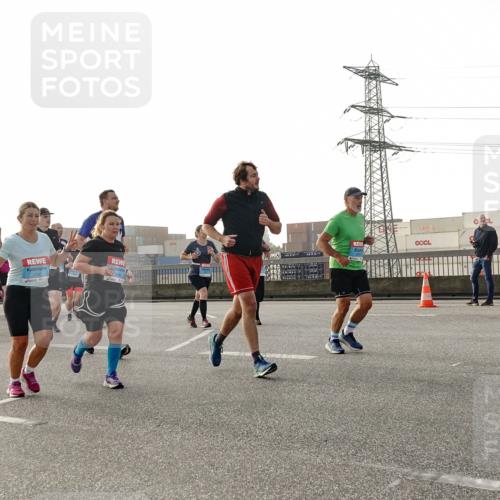 03.10.2026 - Köhlbrandbrückenlauf Michael Burmester http://msf.ph/oto/10766005 03.10.2026 09:21:07 Position 3 3136 meine-sportfotos.de