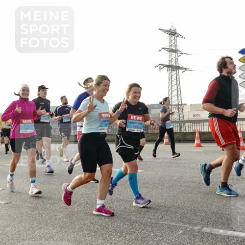 03.10.2026 - Köhlbrandbrückenlauf Michael Burmester http://msf.ph/oto/10766011 03.10.2026 09:21:07 Position 3 3851, 2838, 3 meine-sportfotos.de