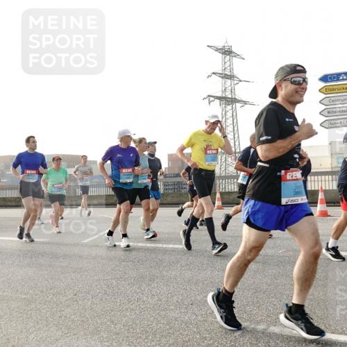 03.10.2026 - Köhlbrandbrückenlauf Michael Burmester http://msf.ph/oto/10766045 03.10.2026 09:21:11 Position 3 3, 1000 meine-sportfotos.de