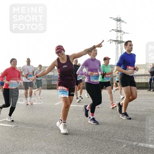 03.10.2026 - Köhlbrandbrückenlauf Michael Burmester http://msf.ph/oto/10766063 03.10.2026 09:21:13 Position 3 2998, 1484, 3696 meine-sportfotos.de