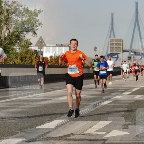 03.10.2026 - Köhlbrandbrückenlauf Michael Burmester http://msf.ph/oto/10766076 03.10.2026 09:45:51 Position 3 3845, 1228, 12, 5 meine-sportfotos.de