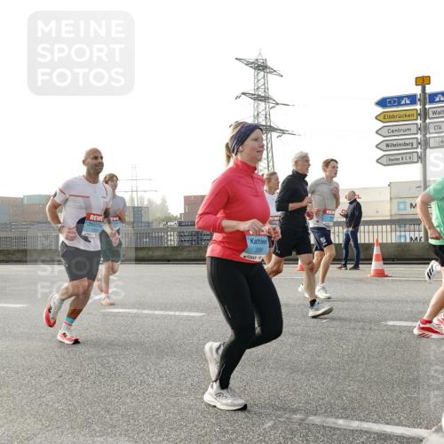 03.10.2026 - Köhlbrandbrückenlauf Michael Burmester http://msf.ph/oto/10766077 03.10.2026 09:21:14 Position 3 1689, 2998, 3 meine-sportfotos.de