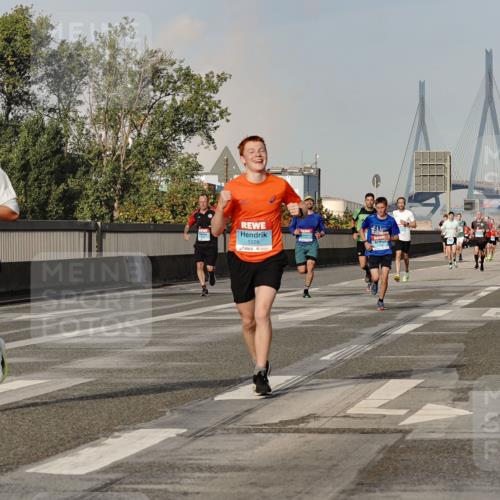 03.10.2026 - Köhlbrandbrückenlauf Michael Burmester http://msf.ph/oto/10766082 03.10.2026 09:45:52 Position 3 3845, 1228, 12, 5 meine-sportfotos.de